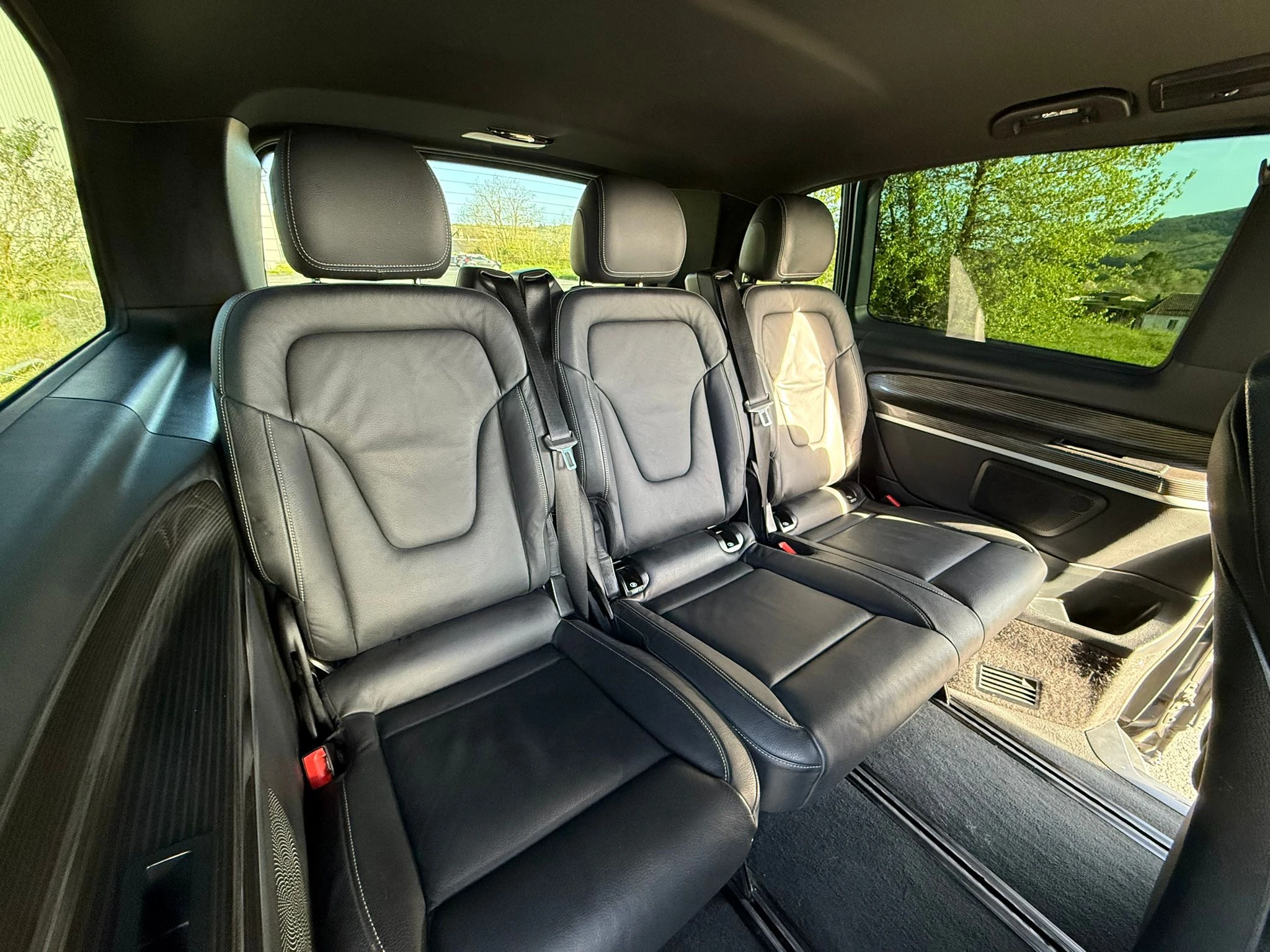 Mercedes Classe V - Interieur Gare de Souillac.jpeg Mercedes Classe V - Interieur Gare de Souillac.jpeg